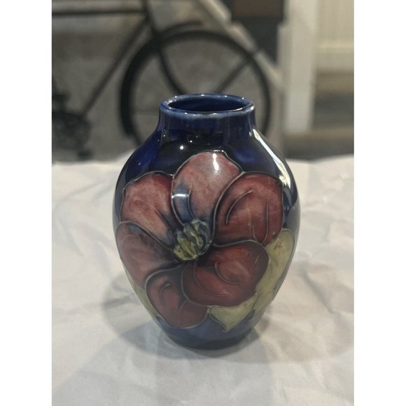 Moorcroft art pottery vase with flowers - marked​​​​ - Picture 2 of 12